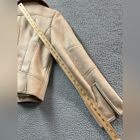 Guess Jacket Womens Medium Beige Faux Leather Fur Long Sleeve Full Zip C… - Picture 12 of 13